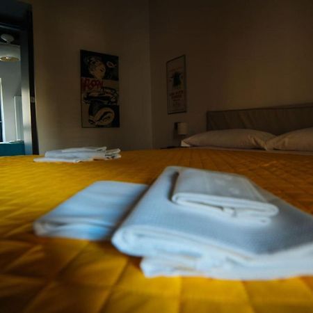 Domus Gisulfo Lägenhet Salerno Exteriör bild