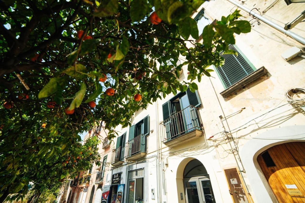 Domus Gisulfo Lägenhet Salerno Exteriör bild