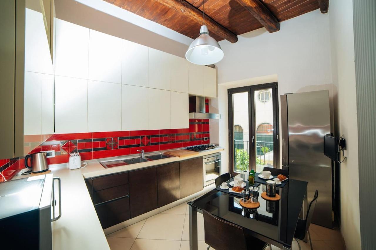 Domus Gisulfo Lägenhet Salerno Exteriör bild