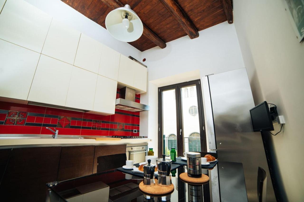 Domus Gisulfo Lägenhet Salerno Exteriör bild